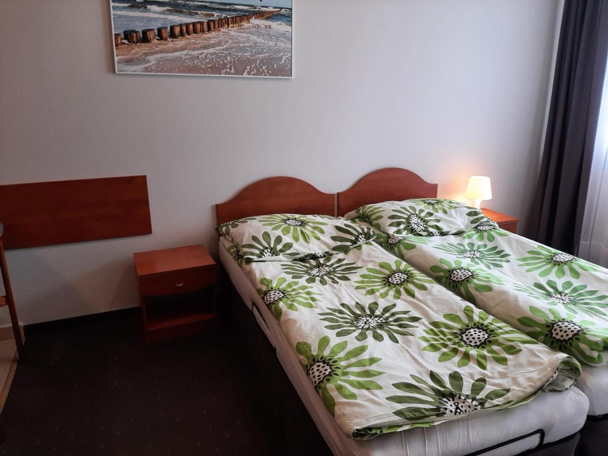 Pensjonat Edana Ustronie Morskie Esterno foto